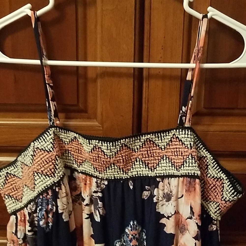 Dress - Picture 2 of 3